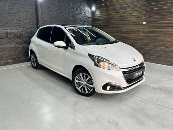 PEUGEOT 208 1.6 GRIFFE 16V FLEX 4P AUTOMÁTICO